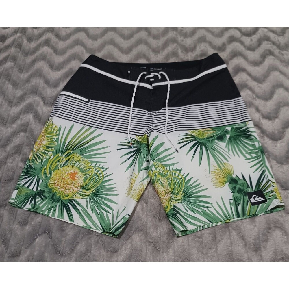 Quiksilver Mens Size 32 Gray White Green Floral Stripe Tropical Board Shorts